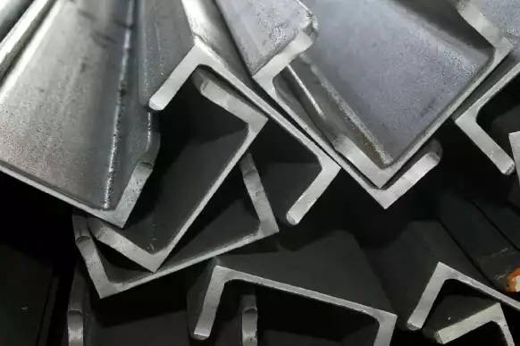 Швеллер горячекатаный в наличии